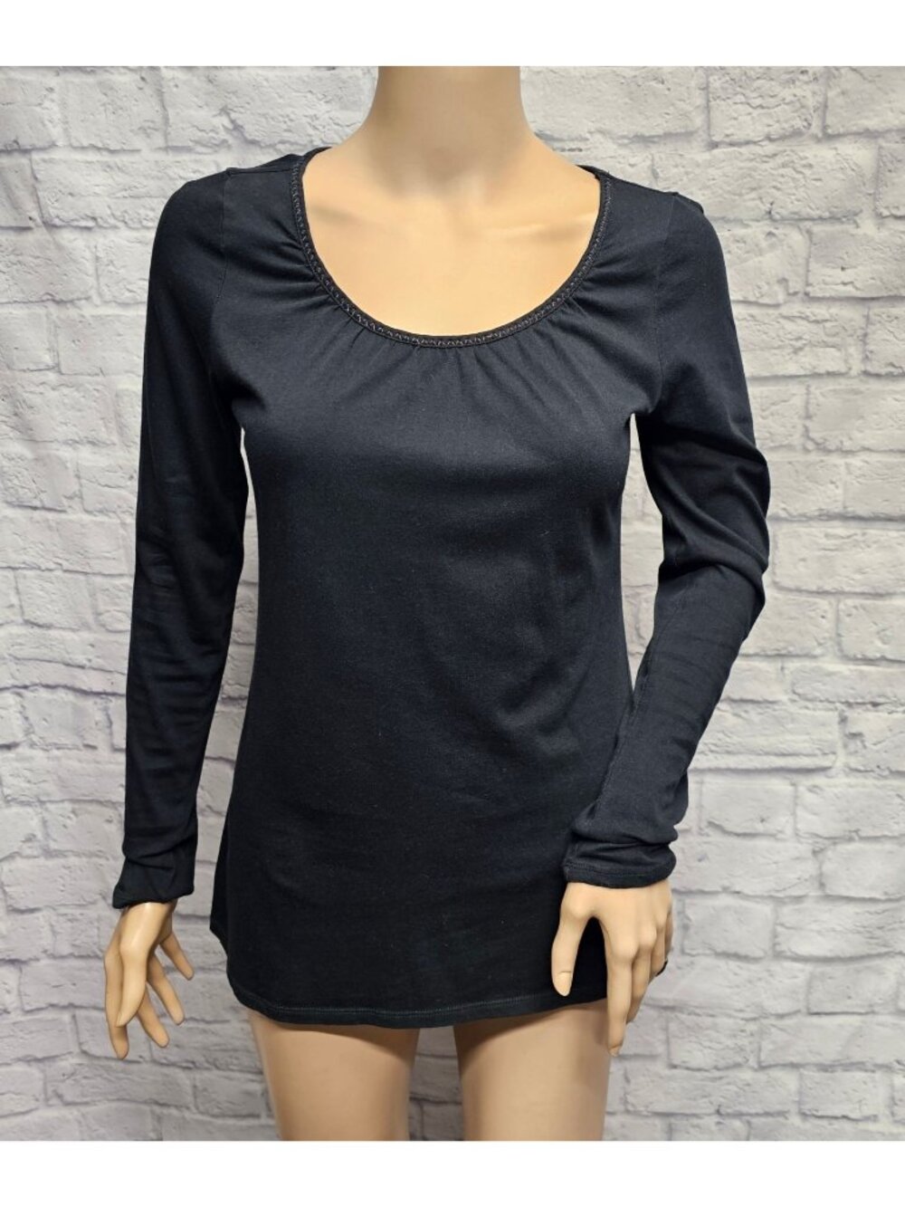 GAP S RETRO Y2K BLACK SCOOP PLEAT METALLIC SILVER BASIC LONG SLEEVE TOP TEE
